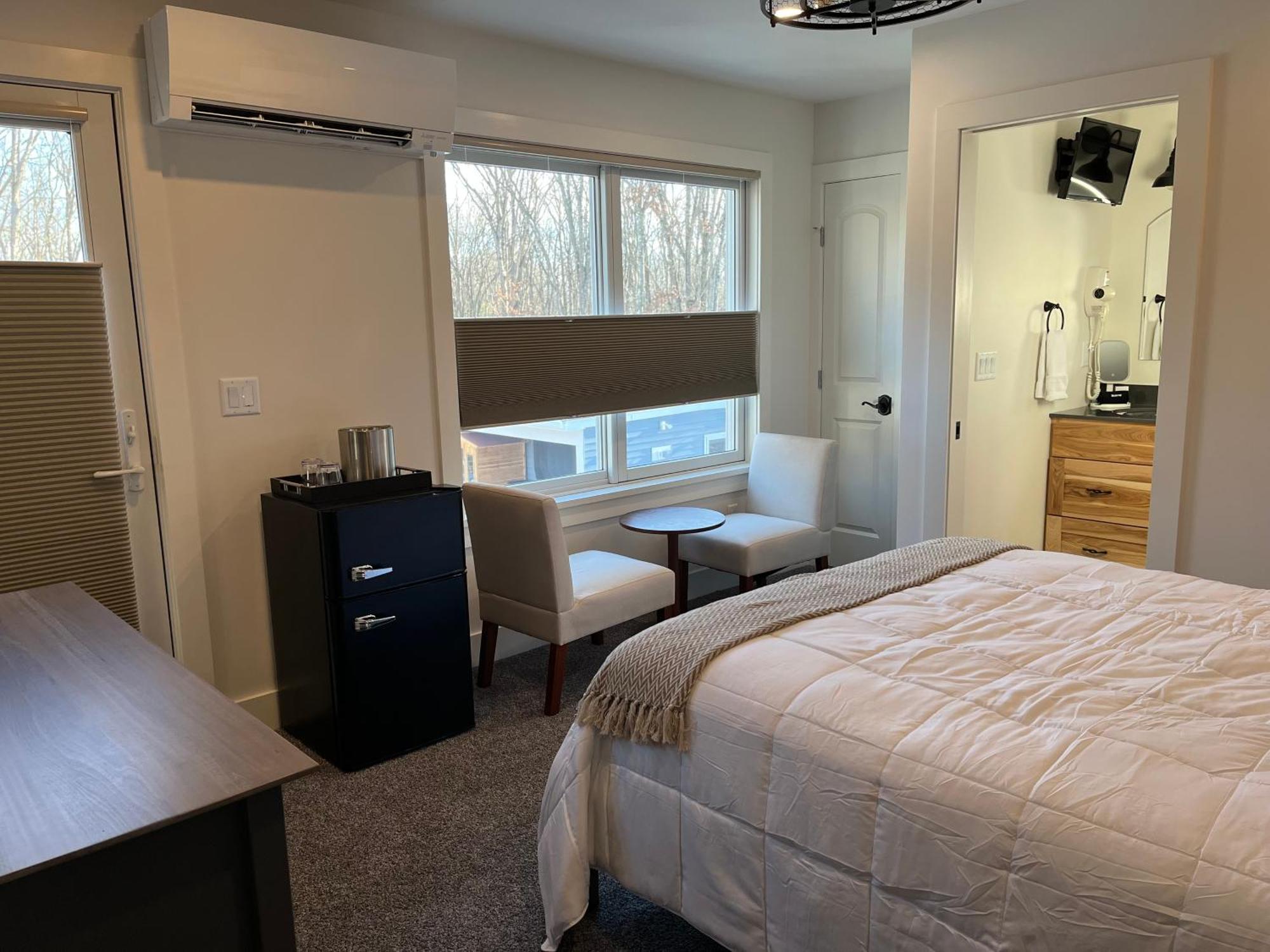 Lakeville Four Seasons For Fun Bed & Breakfast מראה חיצוני תמונה